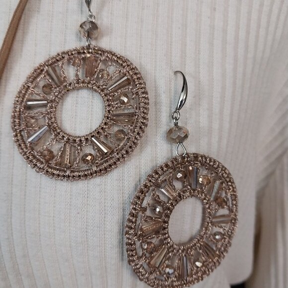 3363 Leather Strap Necklace, Earrings and Locket Bracelet Set. - Picture 4 of 8